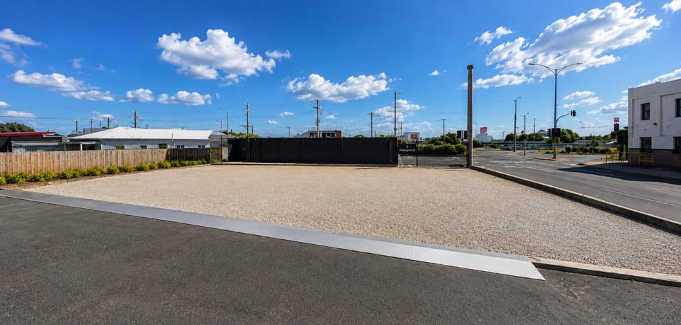 Click to view all images 3 Pakington Street Geelong West VIC 3218 - Image 2