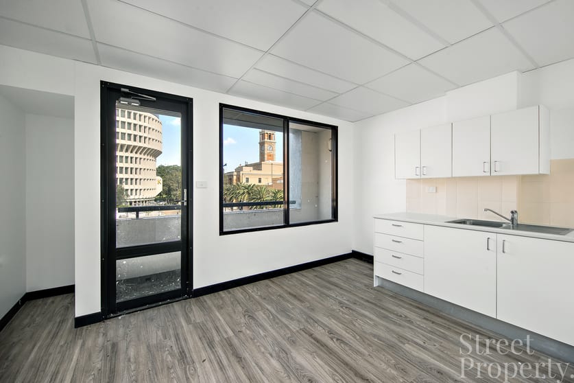 Click to view all images Level 2, 201/414 Hunter Street Newcastle NSW 2300 - Image 3