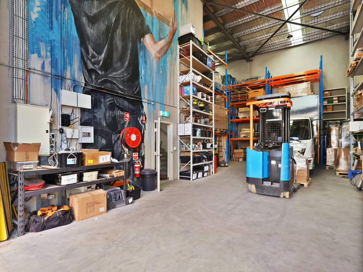 Click to view all images 3/10 Brumby Street Seven Hills NSW 2147 - Image 2