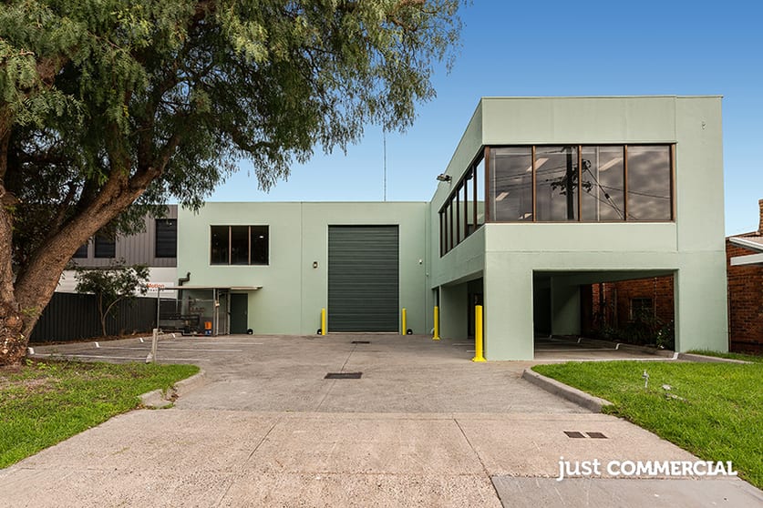 Click to view all images 4 Rings Road Moorabbin VIC 3189 - Image 1