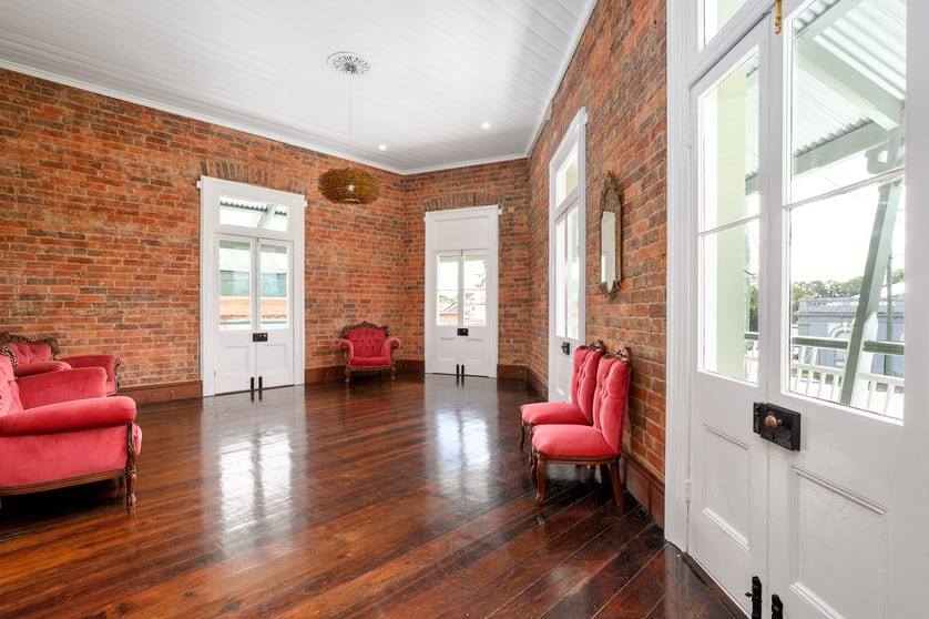 Click to view all images 115 March Street Maryborough QLD 4650 - Image 2