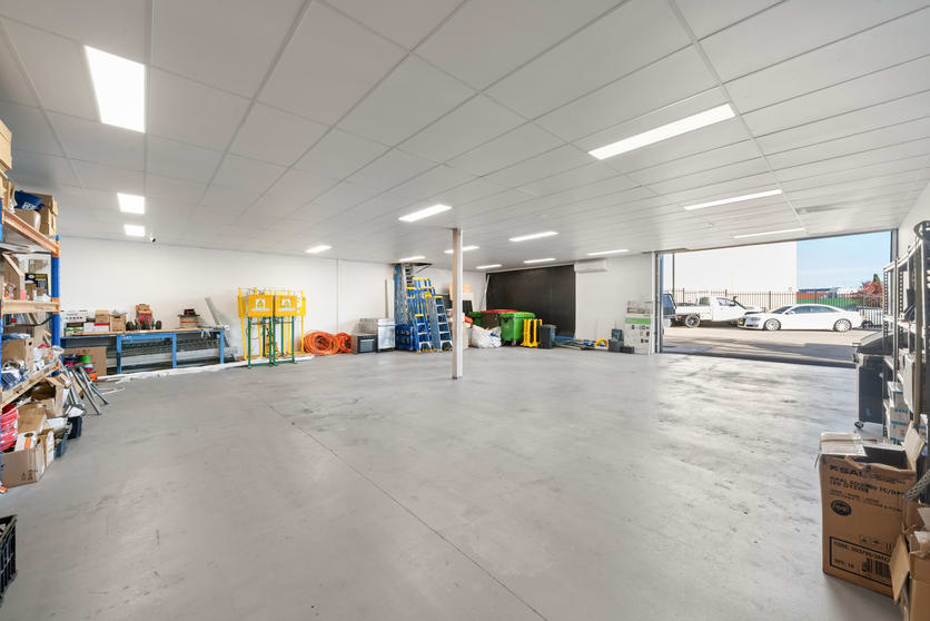 Click to view all images 7/106-108 Gladstone Street Fyshwick ACT 2609 - Image 3