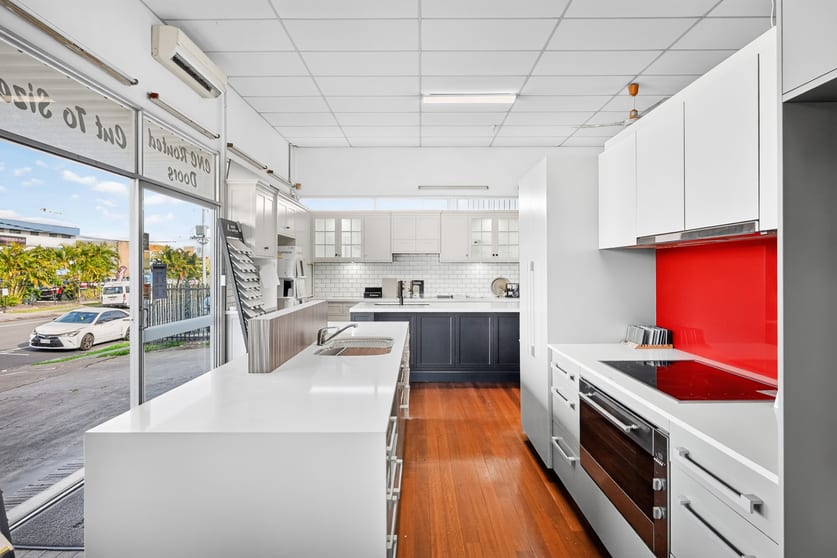 Click to view all images 6 Darnick Street Underwood QLD 4119 - Image 2
