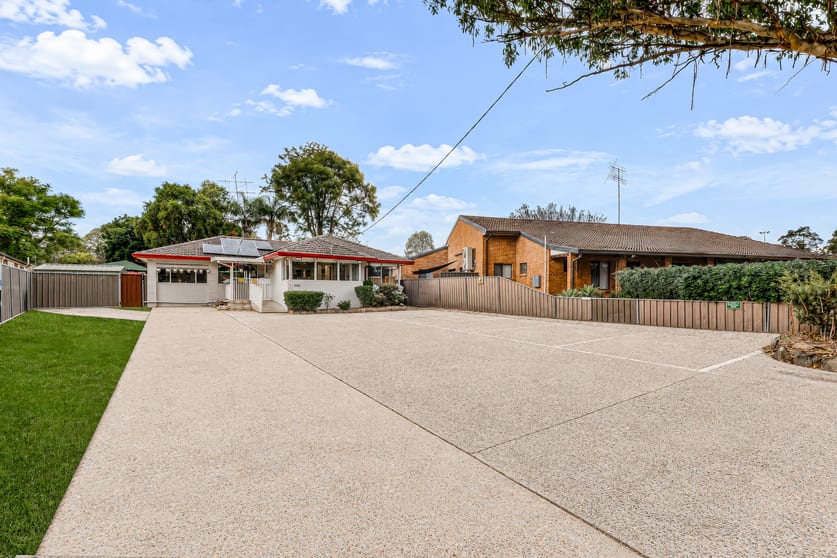 Click to view all images 118 Woodriff Street Penrith NSW 2750 - Image 2