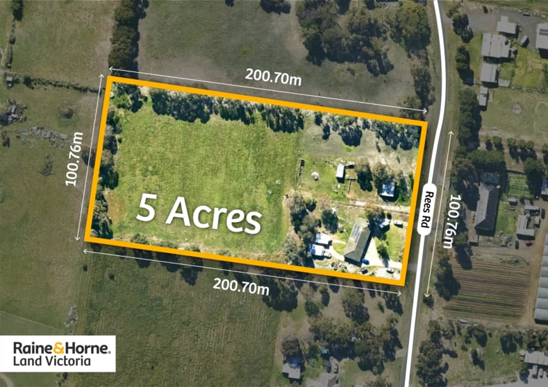 Click to view all images 20 Rees Road Avalon VIC 3212 - Image 2