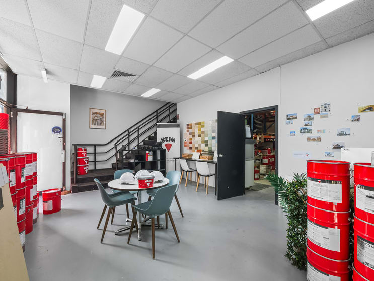 Click to view all images 10/17-21 Bowden Street Alexandria NSW 2015 - Image 3