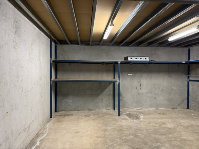 Click to view all images 33/3 Monkhouse Street Davenport WA 6230 - Image 2