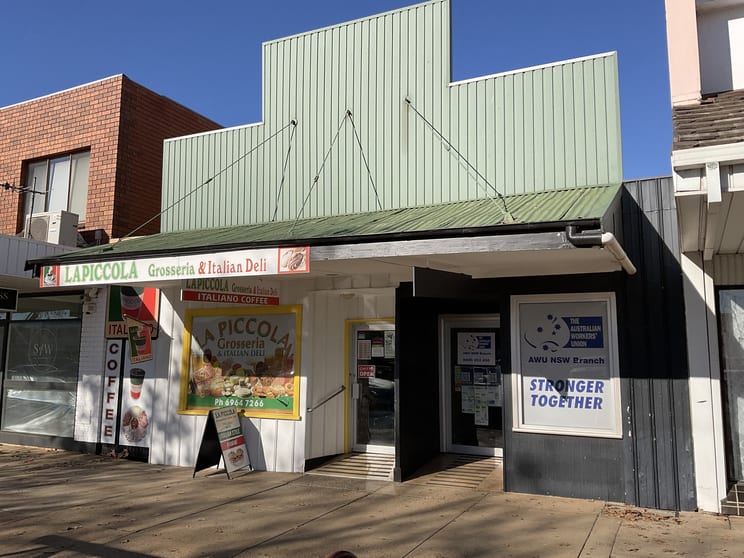 Click to view all images 444 Banna Avenue Griffith NSW 2680 - Image 2