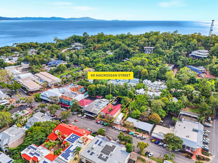 Click to view all images 40 Macrossan Street Port Douglas QLD 4877 - Image 2