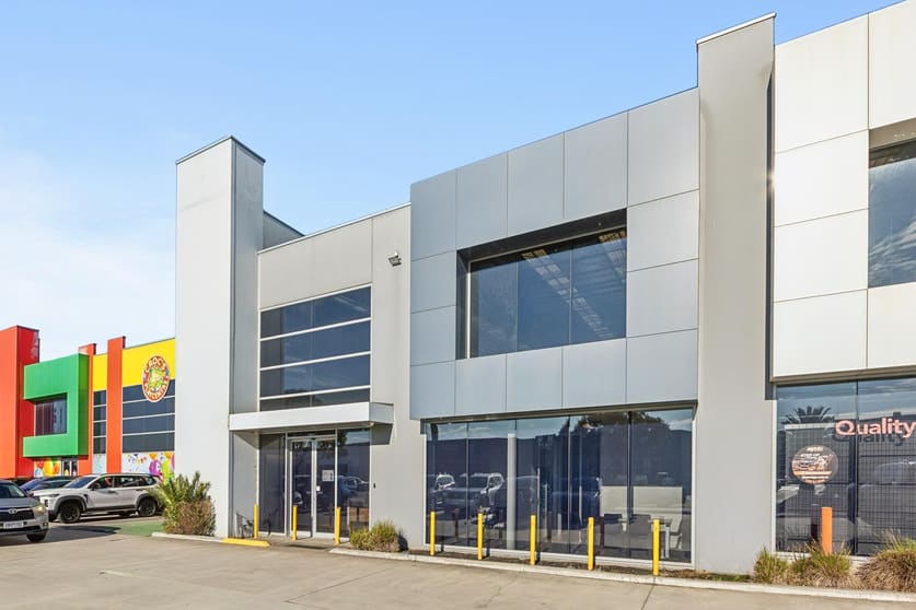 Click to view all images Unit 9 / 99 Bald Hill Road Pakenham VIC 3810 - Image 1