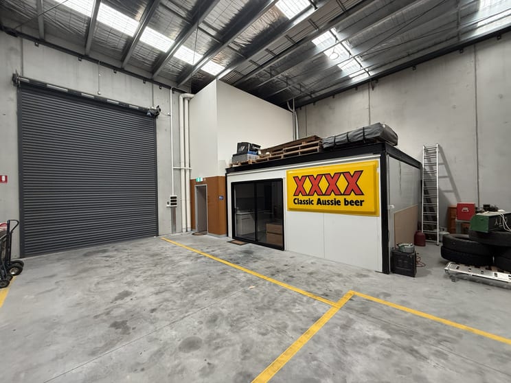 Click to view all images Unit 4, 9 Industrial Circuit Cranbourne West VIC 3977 - Image 3