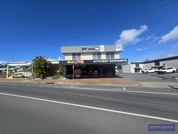 Click to view all images 10-11/51 Torquay Road Pialba QLD 4655 - Image 3