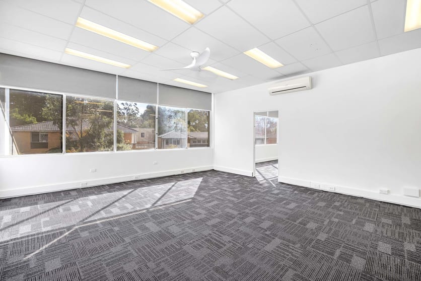Click to view all images 7 & 8/1-15 Tramore Place Killarney Heights NSW 2087 - Image 2