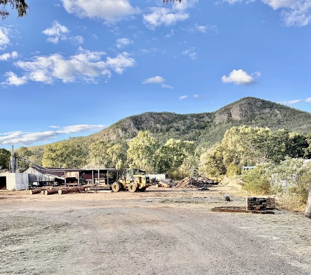 Click to view all images 13 Factory Lane Esk QLD 4312 - Image 2