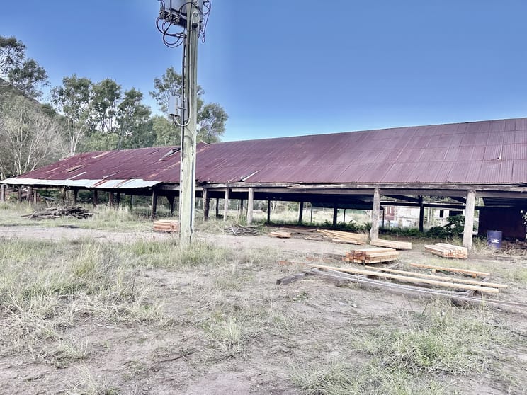 Click to view all images 13 Factory Lane Esk QLD 4312 - Image 3