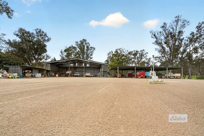 Click to view all images 43 Sanctuary Lane Ettamogah NSW 2640 - Image 2