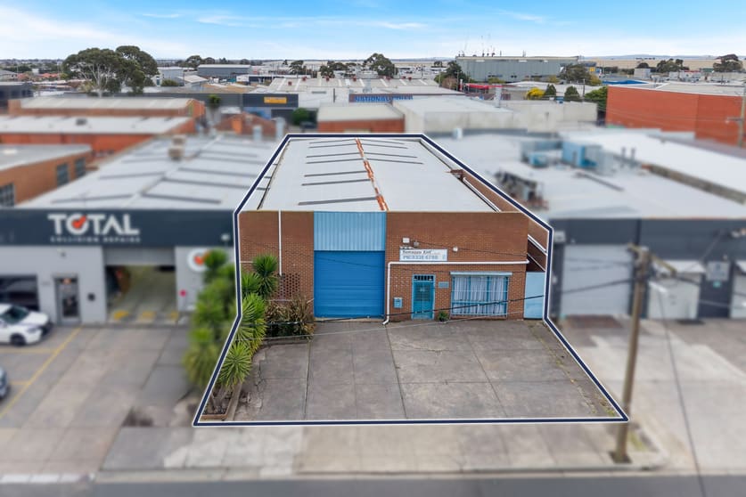 3 Walton Street Airport West VIC 3042 - Image 1