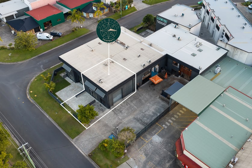 2/10-12 Brigantine Street Byron Bay NSW 2481 - Image 2