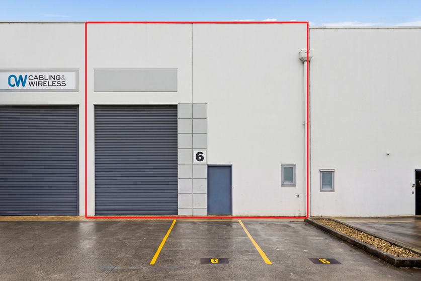 Click to view all images 6/124-130 Auburn Street Coniston NSW 2500 - Image 1