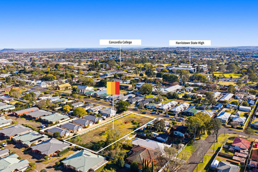Click to view all images 22-24 Buckland Street Harristown QLD 4350 - Image 4