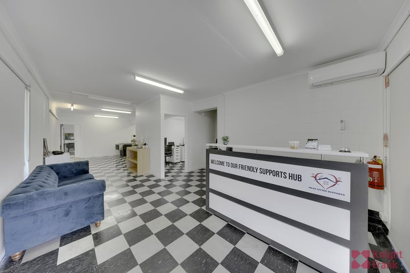 Click to view all images 134 Auckland Street Gladstone Central QLD 4680 - Image 3