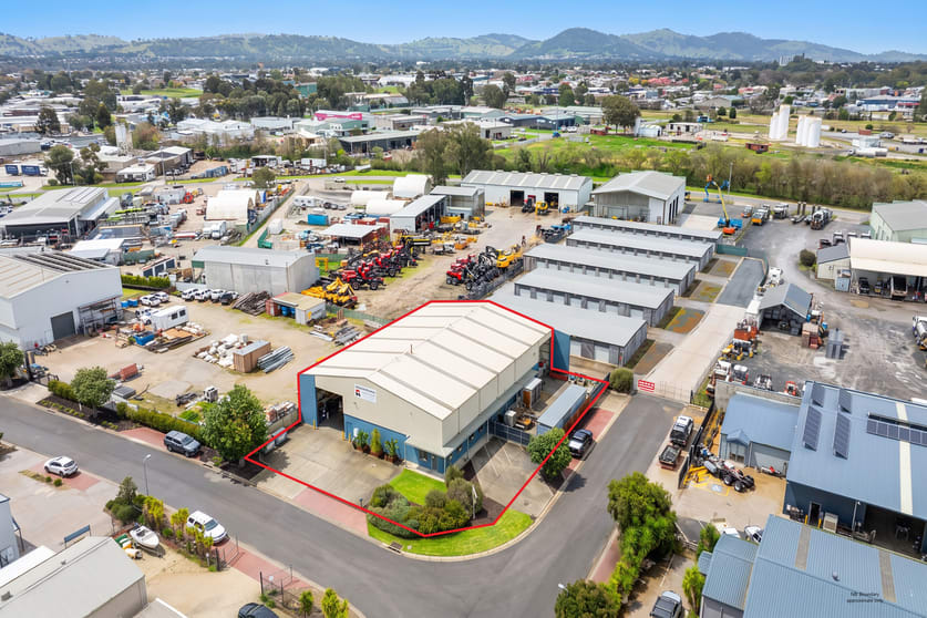 3 Premier Close Wodonga VIC 3690 - Image 1