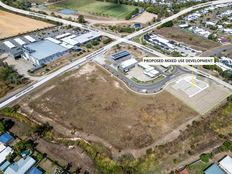 Click to view all images 16 Poole Way Bushland Beach QLD 4818 - Image 4