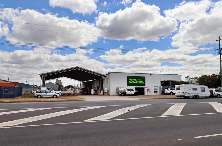 Click to view all images 29-31 Dawson Highway Biloela QLD 4715 - Image 2