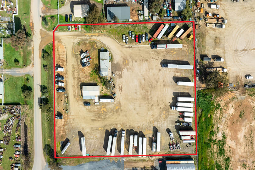 8-16 Gibson Place Howlong NSW 2643 - Image 3