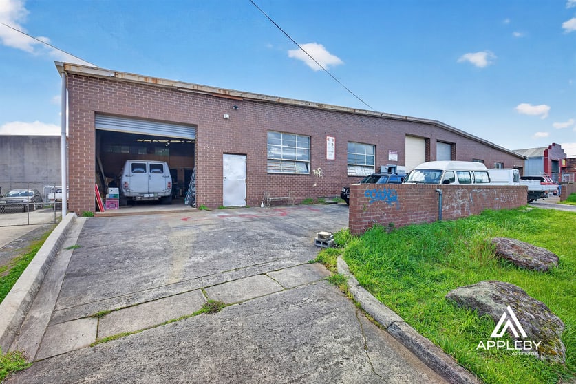 Click to view all images 1/3-5 Barry Street Bayswater VIC 3153 - Image 3