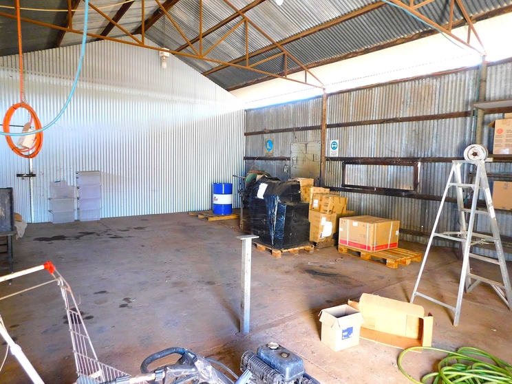 Click to view all images 212-218 Alfred Street Charleville QLD 4470 - Image 3