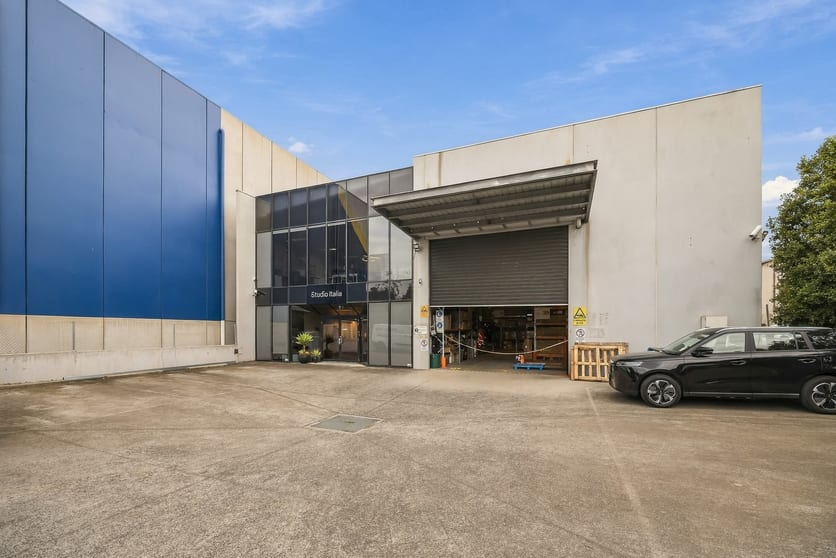 Click to view all images 12 Thomas Street Yarraville VIC 3013 - Image 1
