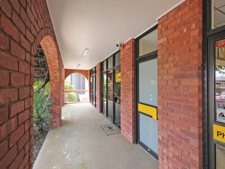Click to view all images Suite 1, 176 Main South Road Morphett Vale SA 5162 - Image 3