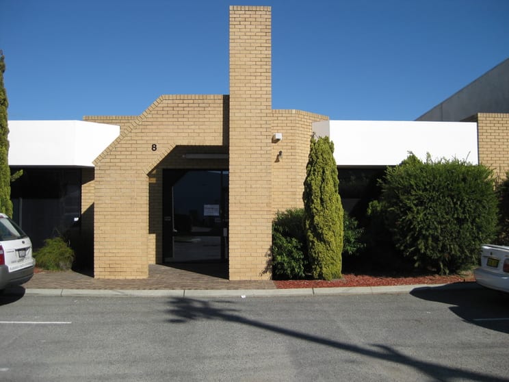 Click to view all images 8 Walters Drive Herdsman WA 6017 - Image 2