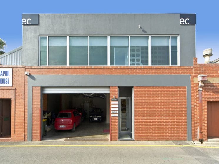 Click to view all images 26 Gray Court Adelaide SA 5000 - Image 1