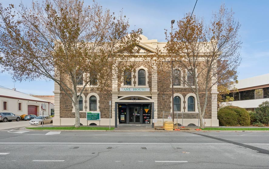 Click to view all images 306 St Vincent Street Port Adelaide SA 5015 - Image 1
