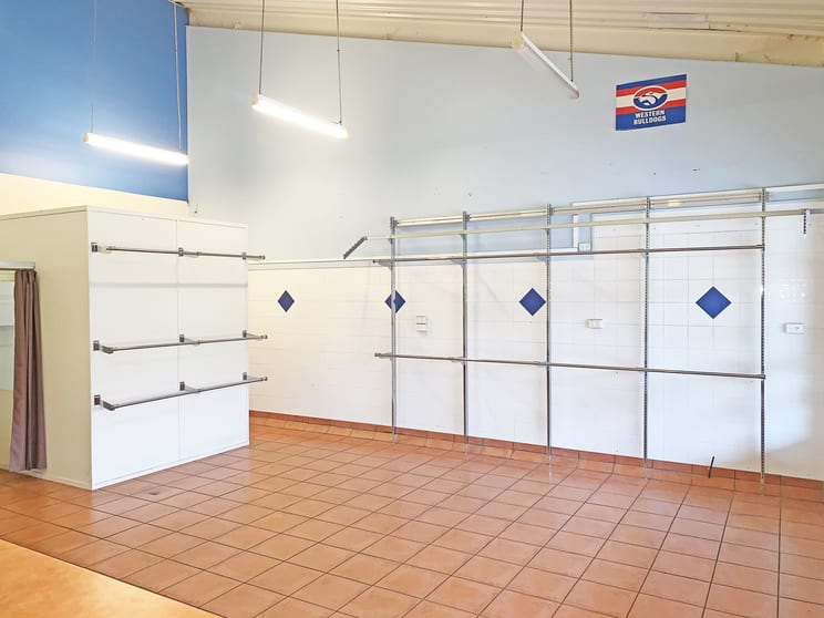 Click to view all images 255 Herries Street - Shop 3 Newtown QLD 4350 - Image 2