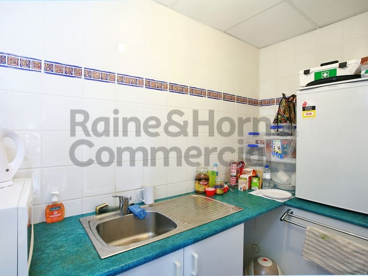 Click to view all images 13/11 Waterloo Street Narrabeen NSW 2101 - Image 3
