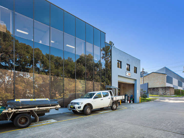 Click to view all images 31-33 Sirius Road Lane Cove NSW 2066 - Image 1