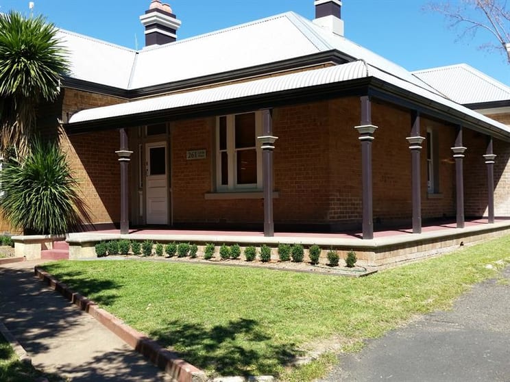 Click to view all images 261 Lords Pl Orange NSW 2800 - Image 1