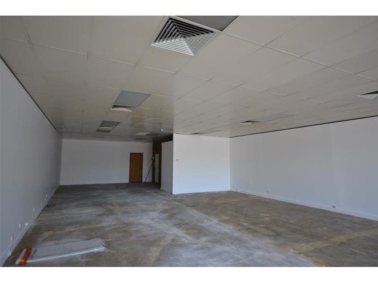 Click to view all images Shop 2, 221-227 Waymouth Street Adelaide SA 5000 - Image 3