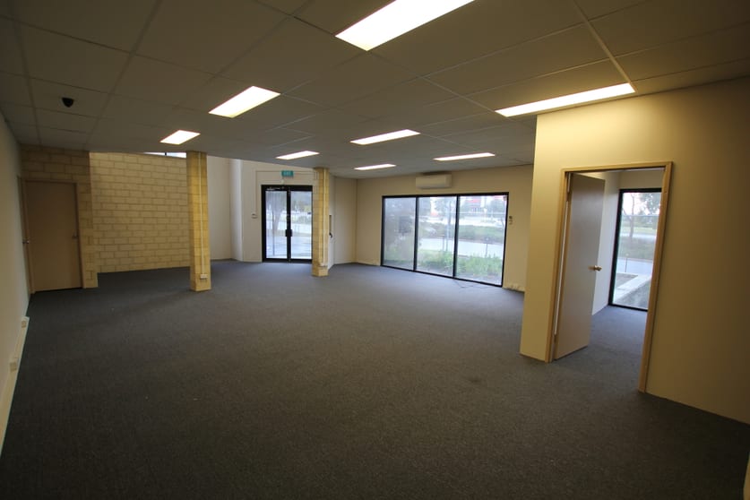 Click to view all images 63 Innovation Circuit Wangara WA 6065 - Image 3