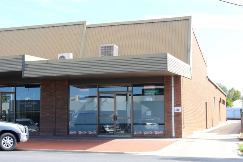 Click to view all images 4/194-208 Beveridge St Swan Hill VIC 3585 - Image 1