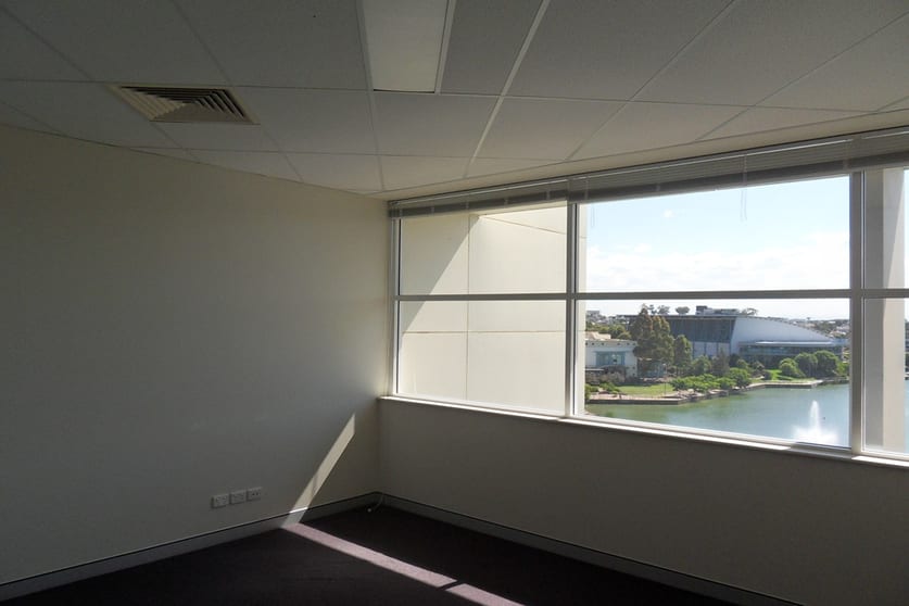 Click to view all images 3.11/25 Solent Cct Baulkham Hills NSW 2153 - Image 2