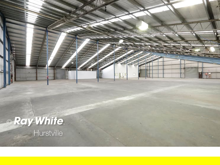 Click to view all images 2/415 West Botany Street Rockdale NSW 2216 - Image 1