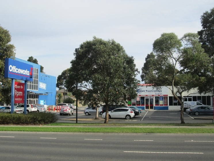 Click to view all images 3/1173 Plenty Road Bundoora VIC 3083 - Image 3