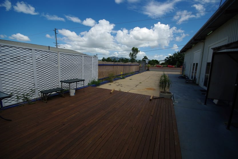 Click to view all images 453 Bayswater Road Mount Louisa QLD 4814 - Image 2