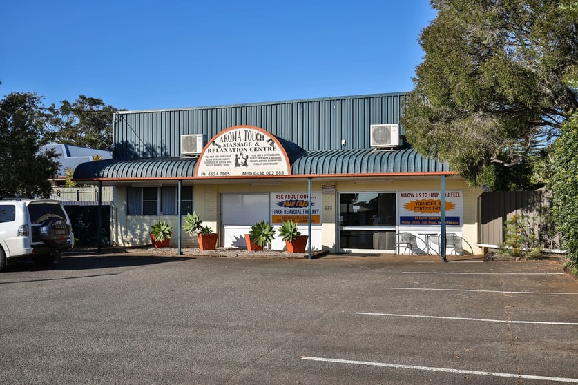 Click to view all images 220 Taylor Street Newtown QLD 4350 - Image 2