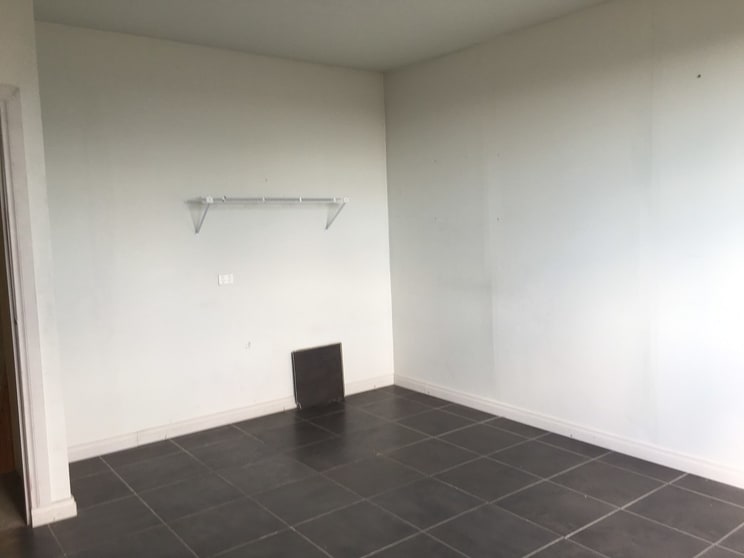 Click to view all images 1/17 Fuji Cresent Mornington VIC 3931 - Image 3