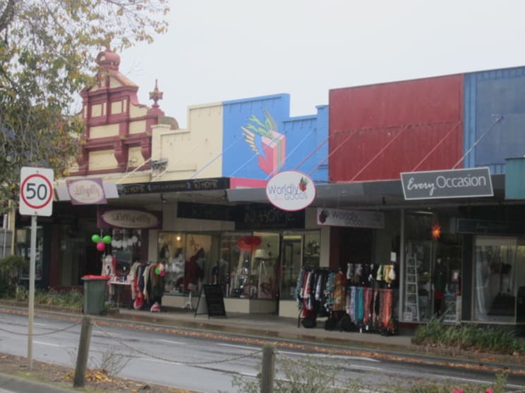 Click to view all images 131 Murray Street Colac VIC 3250 - Image 3